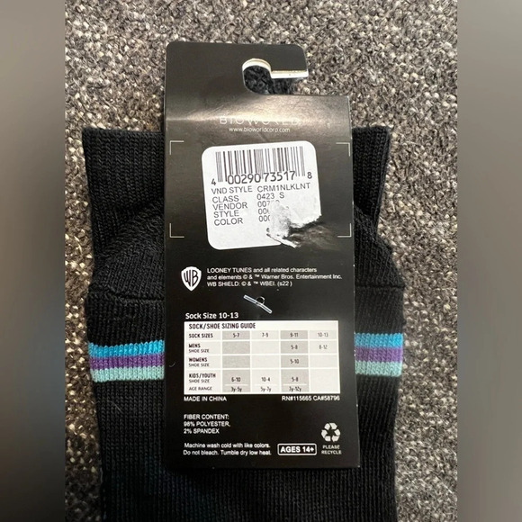 NWT Looney Tunes Crew Socks - Picture 4 of 6